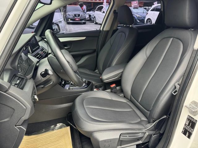 BMW/ 寶馬  2 SERIES  218i  第5張相片