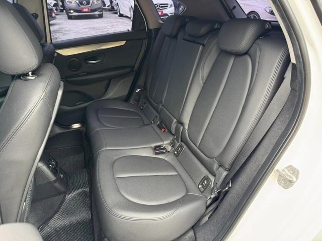 BMW/ 寶馬  2 SERIES  218i  第7張相片