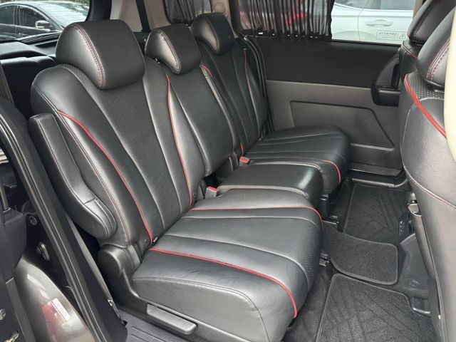 Mazda  Mazda5  第6張相片