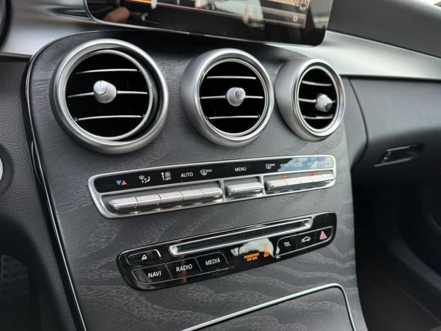 Mercedes-Benz/賓士   C-CLASS  C250  第14張相片
