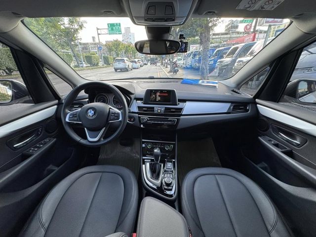 BMW/ 寶馬  2 SERIES  218i  第3張相片