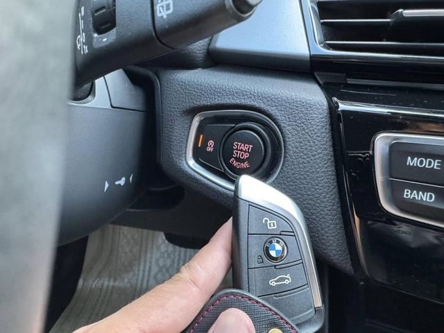 BMW/ 寶馬  2 SERIES  218i  第15張相片
