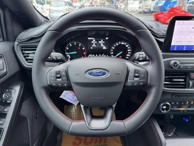 Ford/福特  Focus  第9張相片