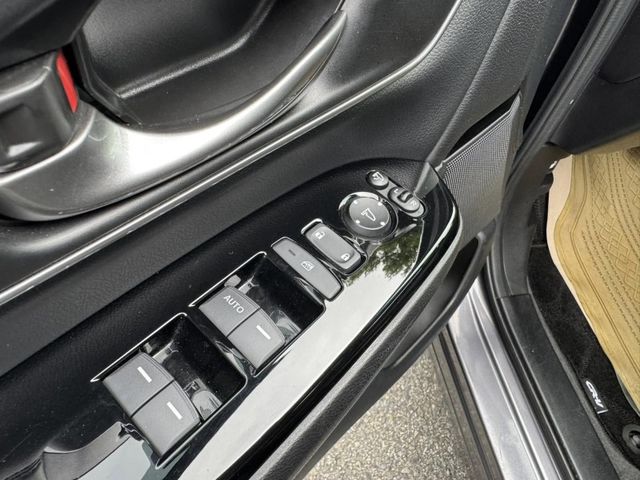 Honda  CR-V  第15張相片