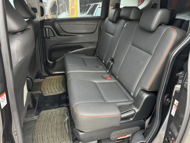 Toyota  SIENTA  第6張相片