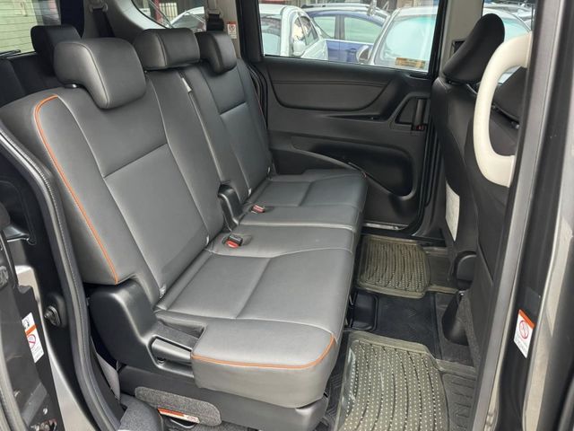 Toyota  SIENTA  第9張相片