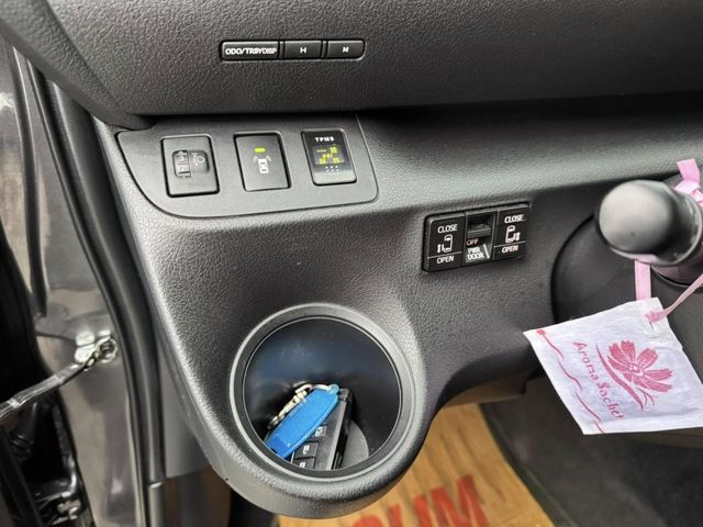 Toyota  SIENTA  第14張相片