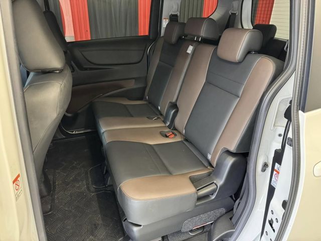Toyota  SIENTA  第6張相片