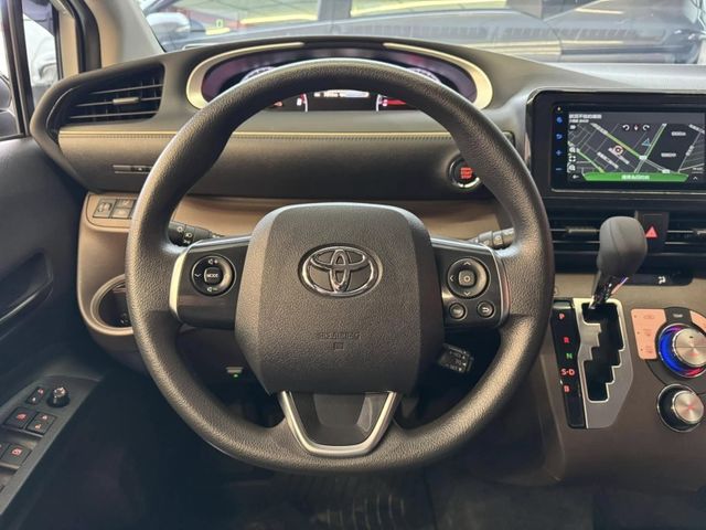 Toyota  SIENTA  第10張相片