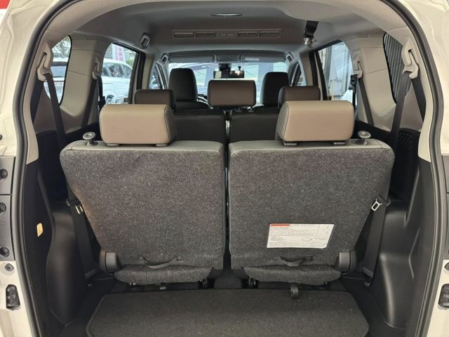 Toyota  SIENTA  第20張相片