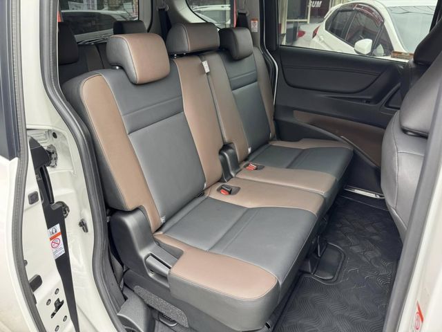 Toyota  SIENTA  第9張相片