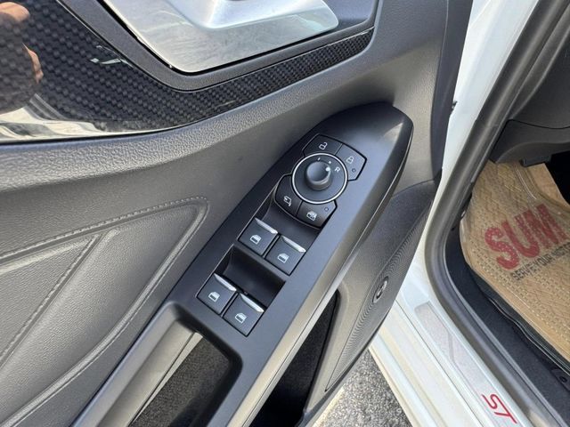 Ford/福特  Focus  第20張相片
