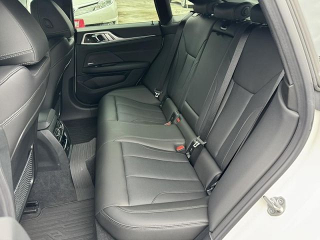 BMW/ 寶馬  4 SERIES  420i M Sport  第6張相片