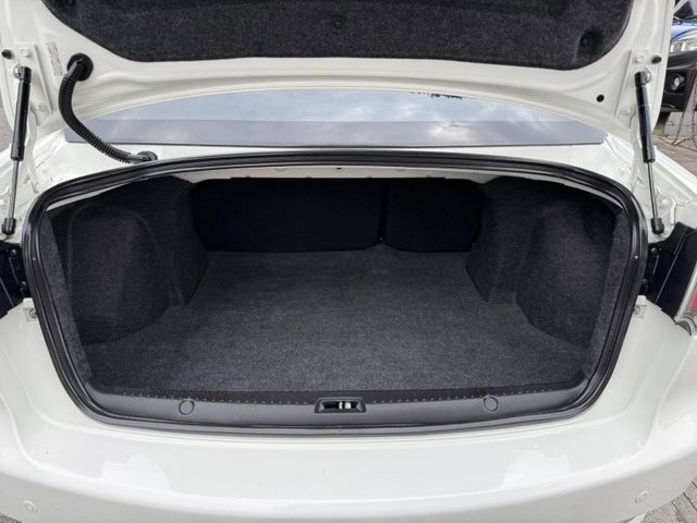 Mitsubishi  Lancer Fortis  第14張相片