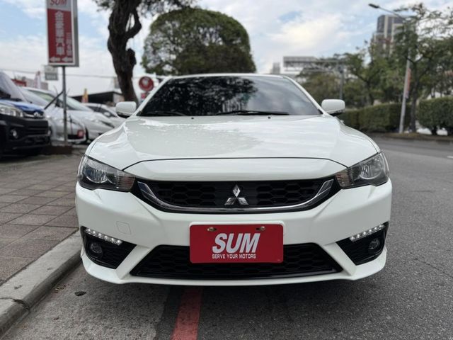 Mitsubishi  Lancer Fortis  第17張相片