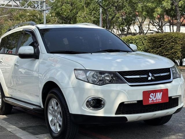 Mitsubishi  Outlander  第1張相片