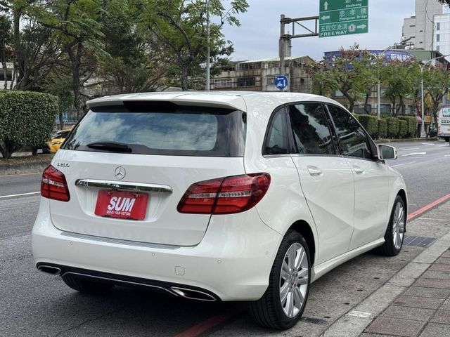 Mercedes-Benz/賓士   B-CLASS  B200  第26張相片
