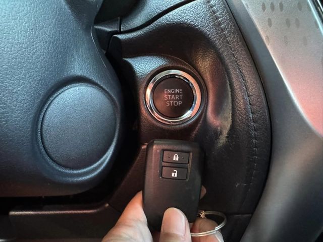 Toyota  Yaris  第13張相片