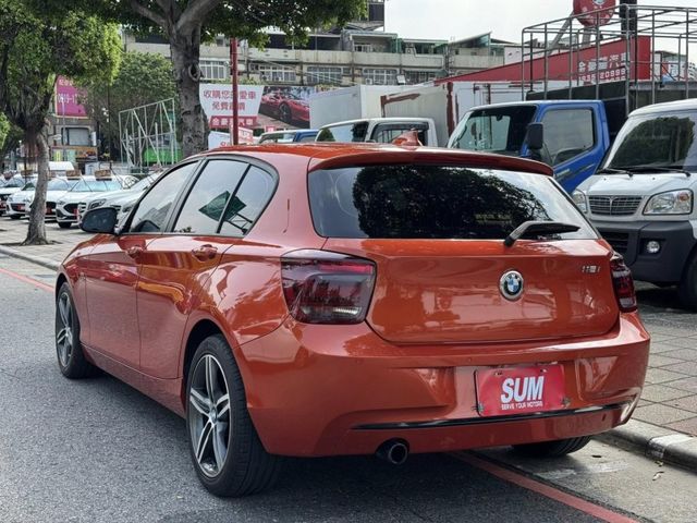 BMW/ 寶馬  1 SERIES  118i 運動版  第2張相片
