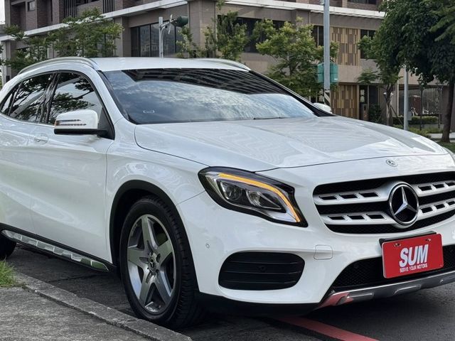 Mercedes-Benz/賓士   GLA-CLASS  GLA180  第1張相片