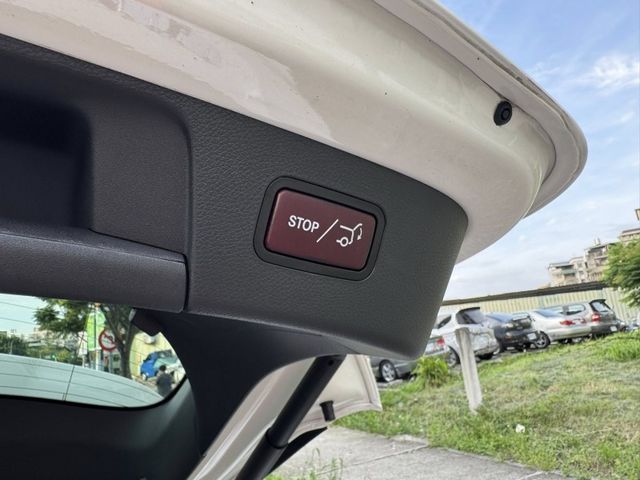 Mercedes-Benz/賓士   GLA-CLASS  GLA180  第20張相片