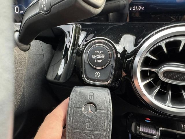 Mercedes-Benz/賓士   B-CLASS  B180  第13張相片
