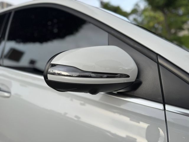 Mercedes-Benz/賓士   B-CLASS  B180  第21張相片