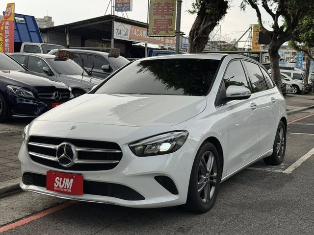 Mercedes-Benz/賓士   B-CLASS  B180  第25張相片