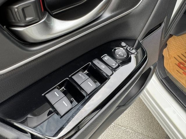 Honda  CR-V  第16張相片