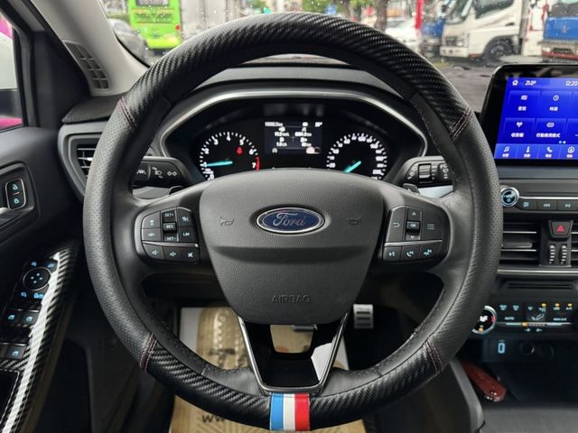 Ford/福特  Focus  第9張相片