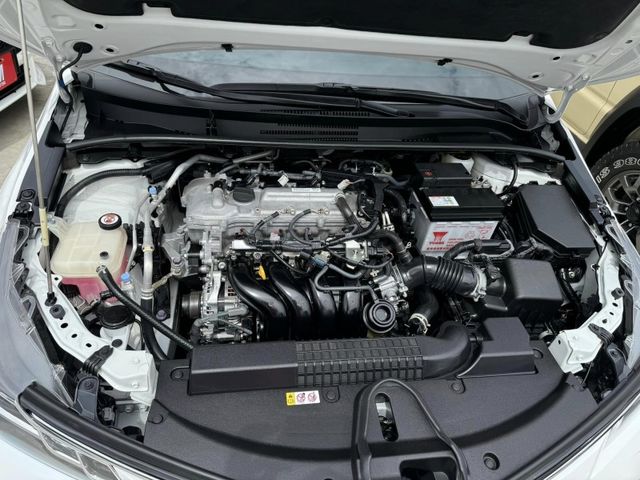 Toyota  Altis 金鑽店~自用車證只跑5萬公里，ACC跟車+車道偏移，AEB自動煞停，恆溫  第19張相片
