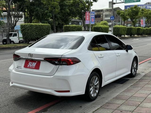 Toyota  Altis 金鑽店~自用車證只跑5萬公里，ACC跟車+車道偏移，AEB自動煞停，恆溫  第25張相片