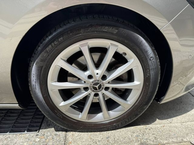 Mercedes-Benz/賓士   B-CLASS  B200 金鑽店~賓士總代理 B200 銀灰色 1.3 渦輪增壓 163匹馬力 前輪驅動 雙離合器7速自  第24張相片