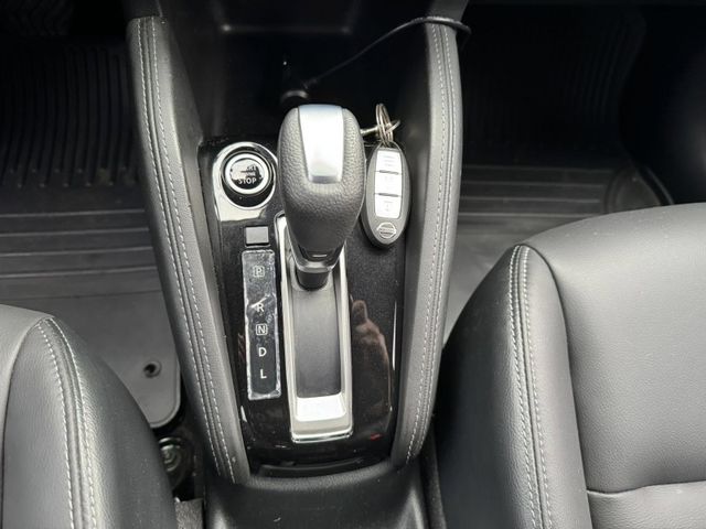 Nissan  Kicks 金鑽店~超時尚 大小空間剛剛好的小休旅 家庭用車來囉！2022年式 Kicks 1.5 智行旗艦版 里程保證只跑9千多公  第13張相片