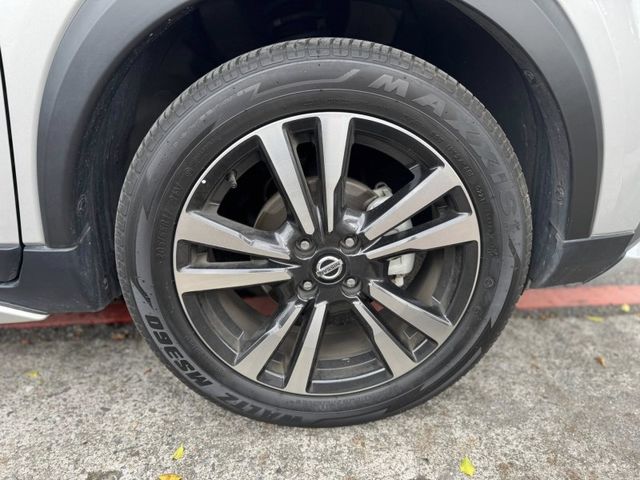 Nissan  Kicks 金鑽店~超時尚 大小空間剛剛好的小休旅 家庭用車來囉！2022年式 Kicks 1.5 智行旗艦版 里程保證只跑9千多公  第24張相片