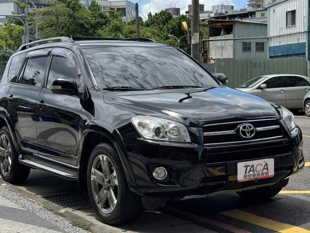 Toyota  RAV4 金鑽店~RAV4 黑色 2.4G尊貴版 里程保證 車況優值 非常好開 妥善率高 超優值代步神  第1張相片