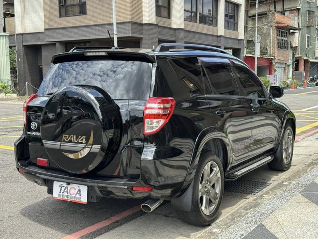 Toyota  RAV4 金鑽店~RAV4 黑色 2.4G尊貴版 里程保證 車況優值 非常好開 妥善率高 超優值代步神  第22張相片