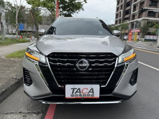 Nissan  Kicks 金鑽店~Kicks 大改款 旗艦版1.6 自然進氣 直列4缸 135匹馬力 加購平衡桿 下護板 底盤防鏽 原廠6年6大系統保固 里程保證只跑16000多公  第24張相片