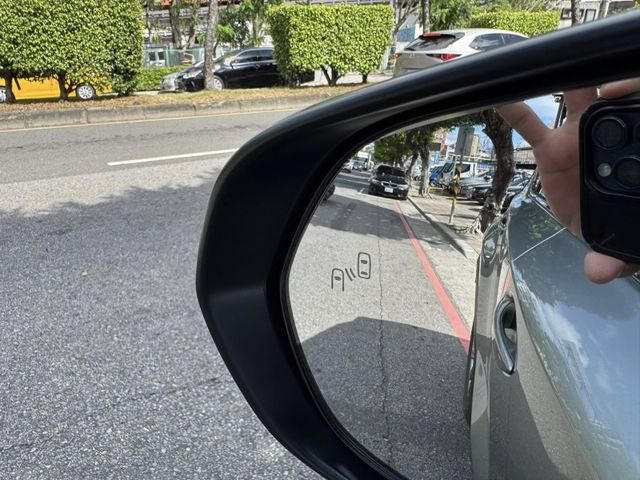 Lexus  NX 金鑽店~2020年式 LEXUS NX200 菁英 Plus版 自然進氣 150匹馬力 CVT8速手自排 只跑3萬多公里 車況超  第17張相片