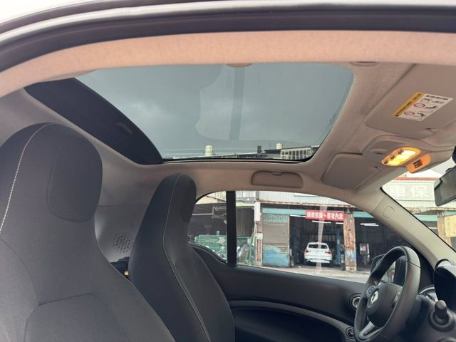 Smart  SMART FORTWO  第14張相片