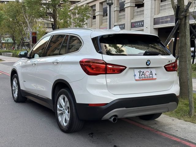 BMW/ 寶馬  X1 SERIES  X1 sDrive18i  第2張相片
