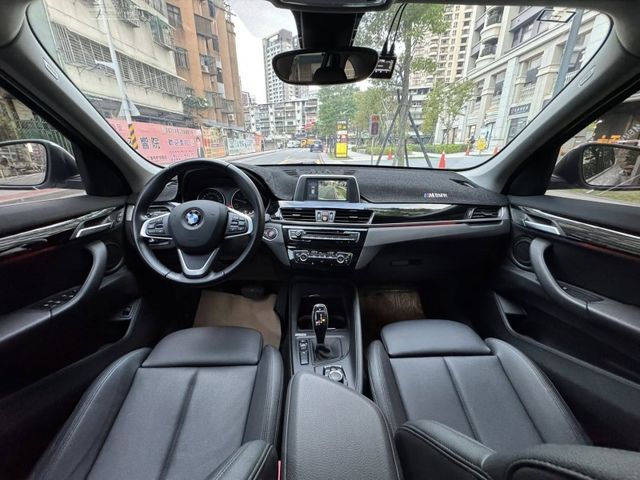 BMW/ 寶馬  X1 SERIES  X1 sDrive18i  第3張相片