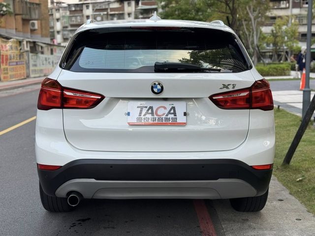 BMW/ 寶馬  X1 SERIES  X1 sDrive18i  第21張相片