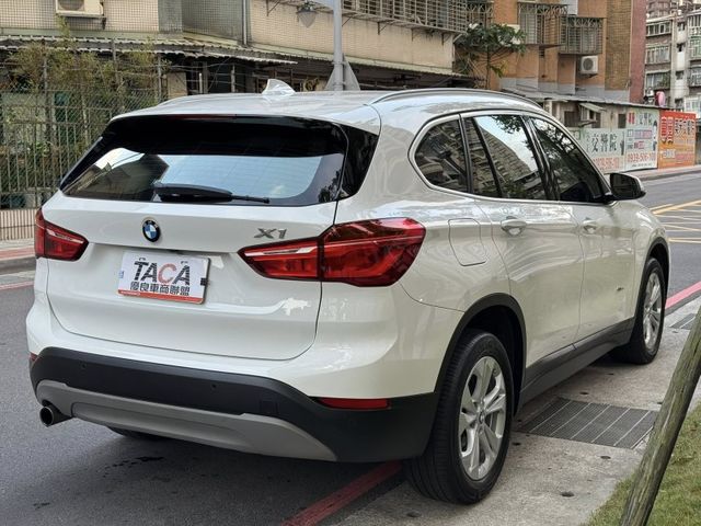 BMW/ 寶馬  X1 SERIES  X1 sDrive18i  第23張相片