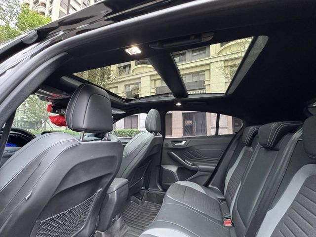 Ford/福特  Focus  第15張相片