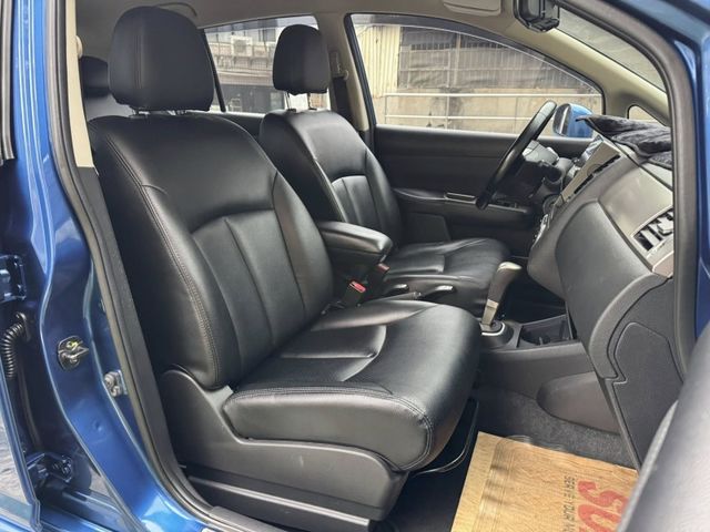 Nissan  Tiida  第5張相片