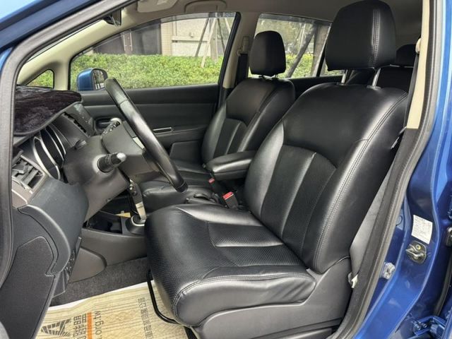 Nissan  Tiida  第7張相片