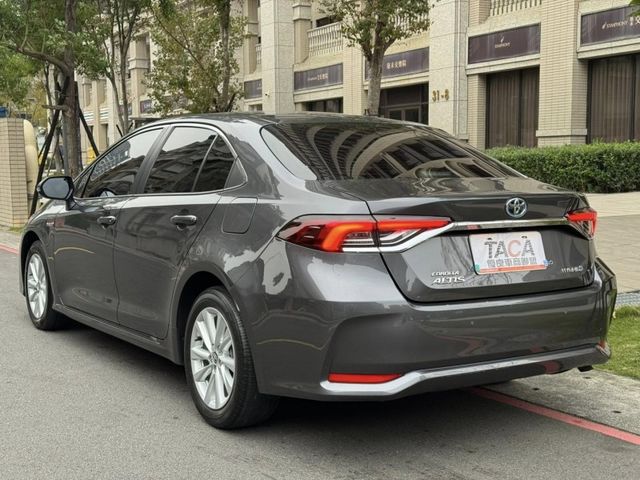 Toyota  Altis  第2張相片