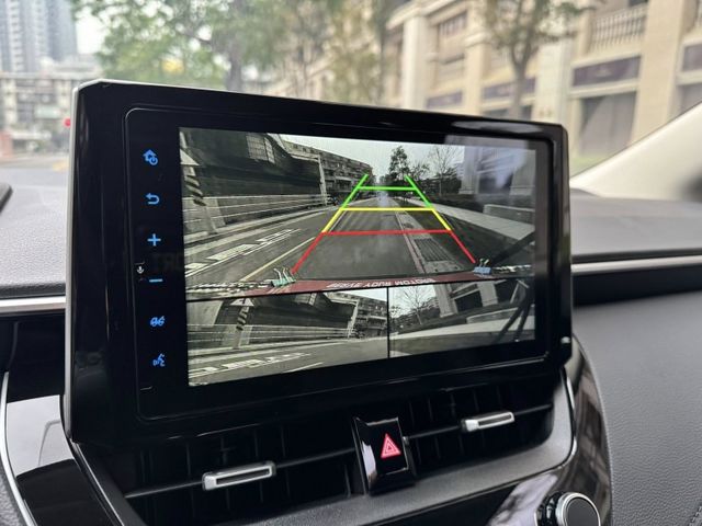 Toyota  Altis  第12張相片