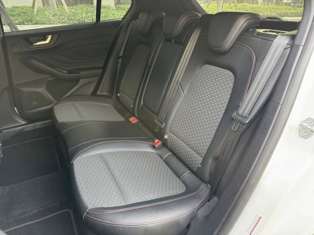 Ford/福特  Focus  第6張相片